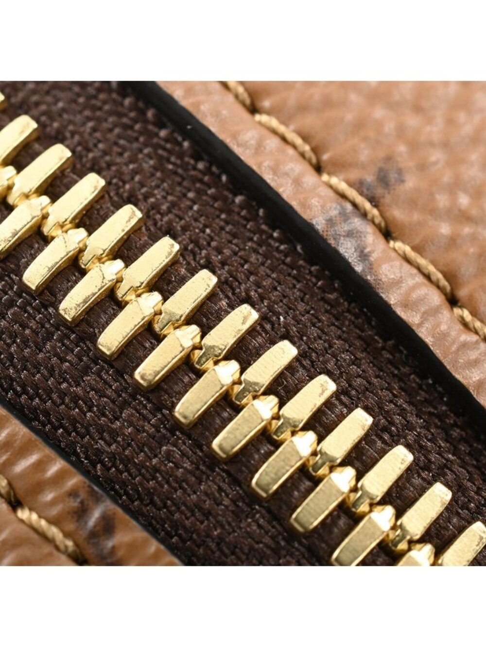 Louis Vuitton Clutch Rocker Dopp Kit Trunk - Picture 7 of 7